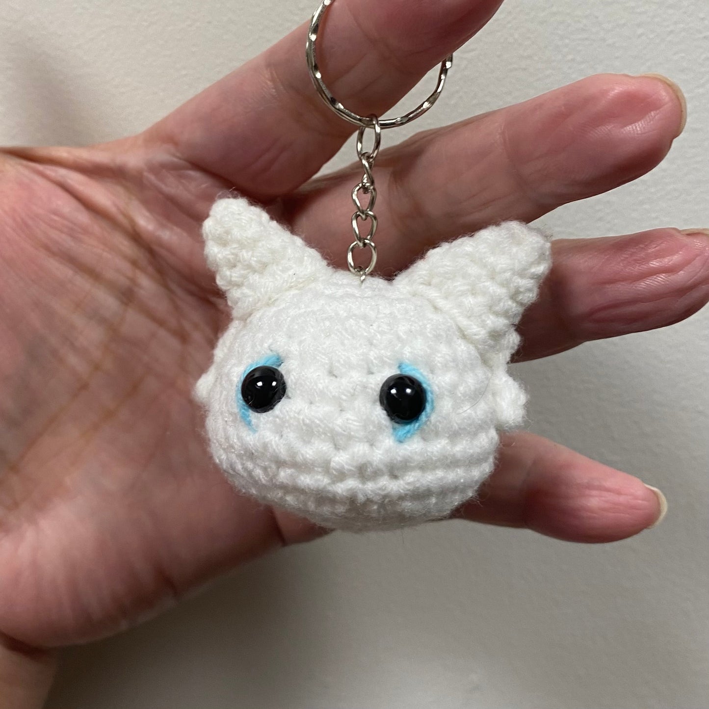 Light Fury Inspired Dragon Keychain